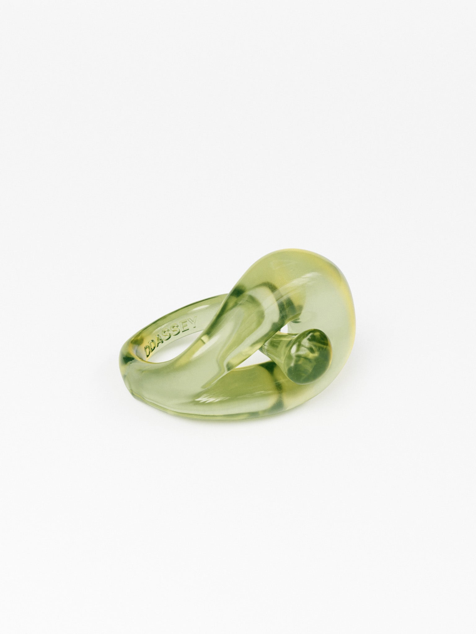 Circle of Y Chunky Resin Ring LU | ODASSEY